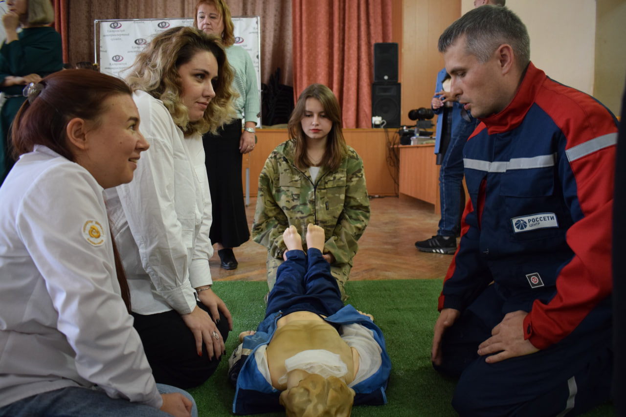 Энергетики проводят уроки по электробезопасности в образовательных учреждениях