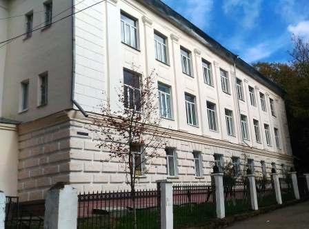 Учеников на время выселят из двух школ в Костроме