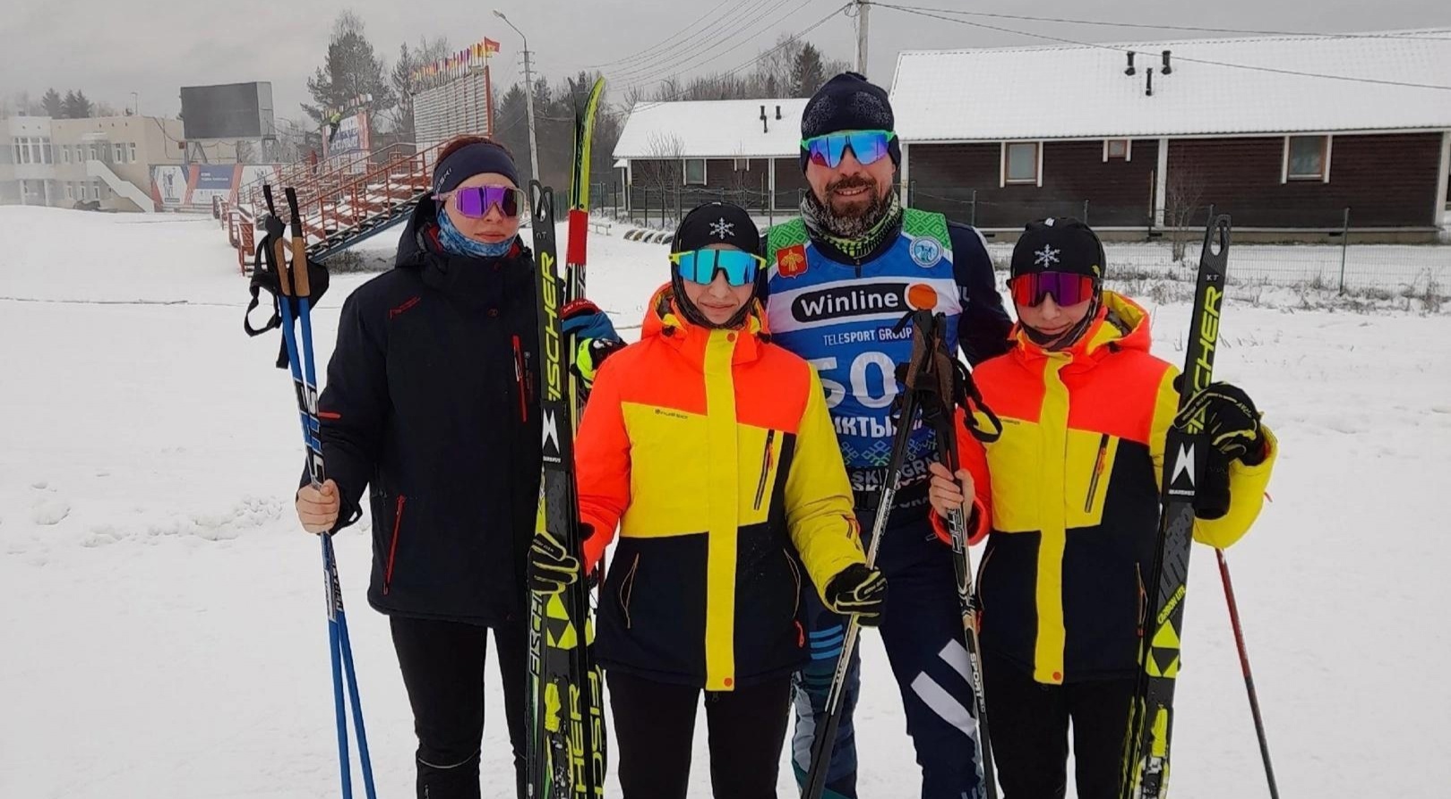 Костромичи тренируются на одной лыжне с олимпийским чемпионом Сергеем Устюговым
