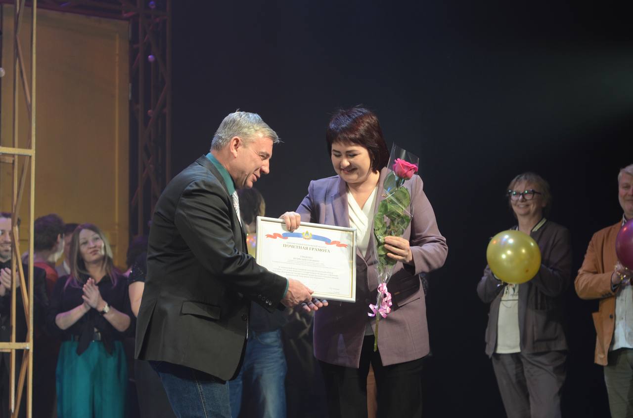 Костромской драмтеатр отметил 215-летний юбилей
