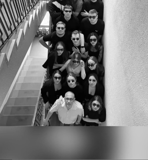 Преподаватели и студенты костромского вуза делают трендовые фото