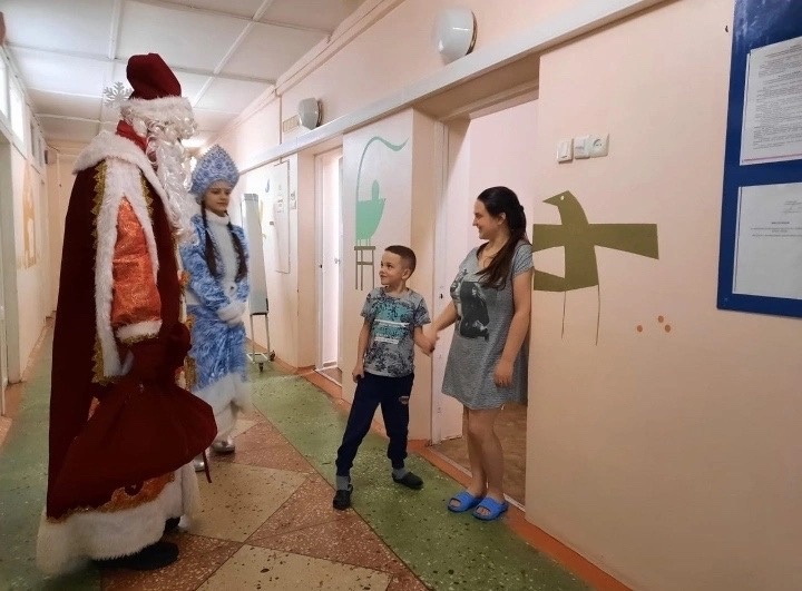 В Костромской областной детской больнице поселились герои мультфильмов и забавные зверята