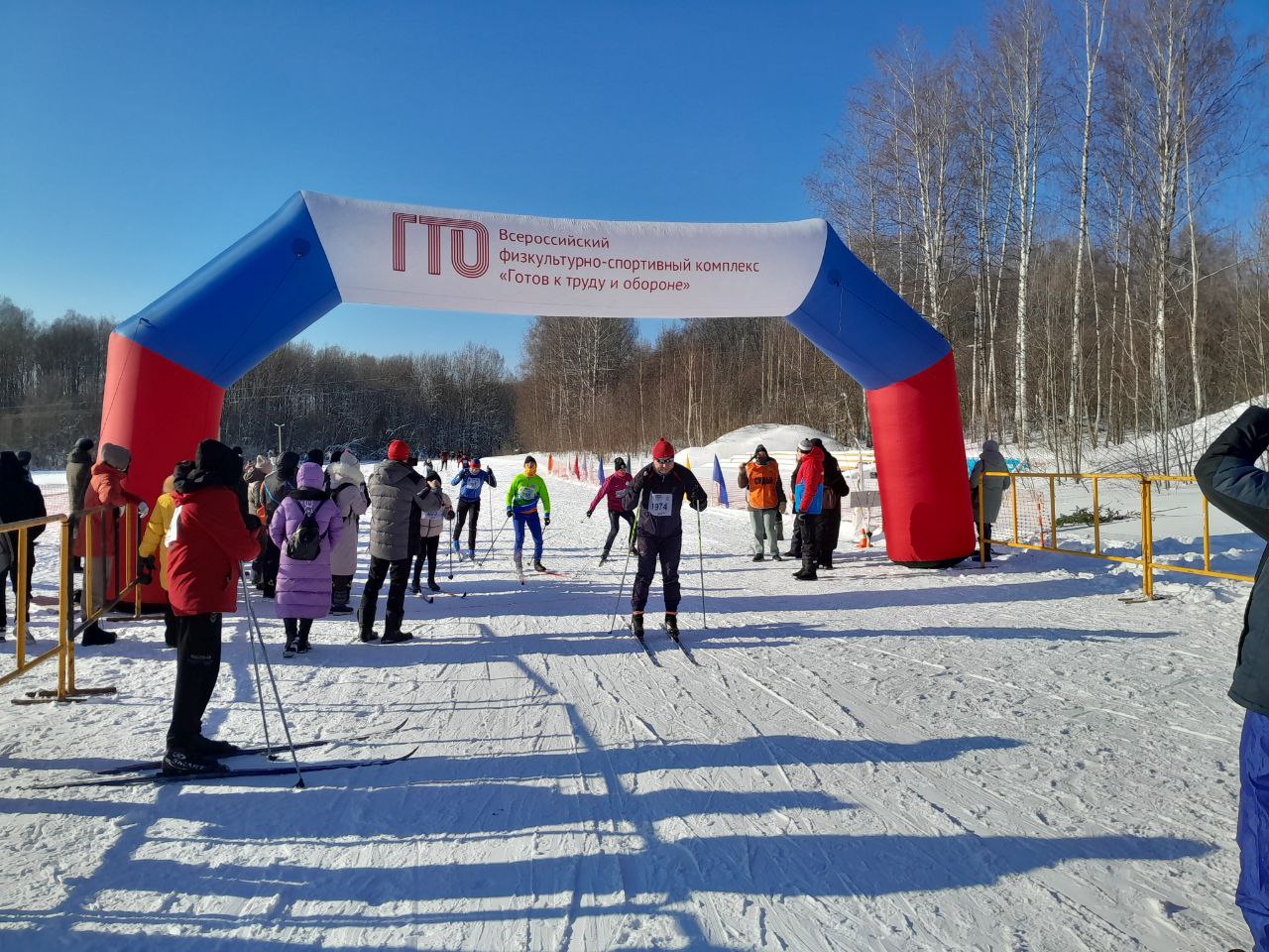Десять тысяч костромичей вышли на старт «Лыжни России»