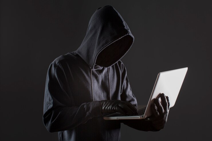 Костромской хакер торговал паролями от соцсетей