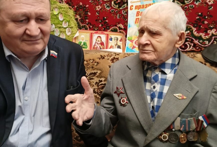 102 года отметил последний в Костромской области участник Сталинградской битвы Геннадий Соколов