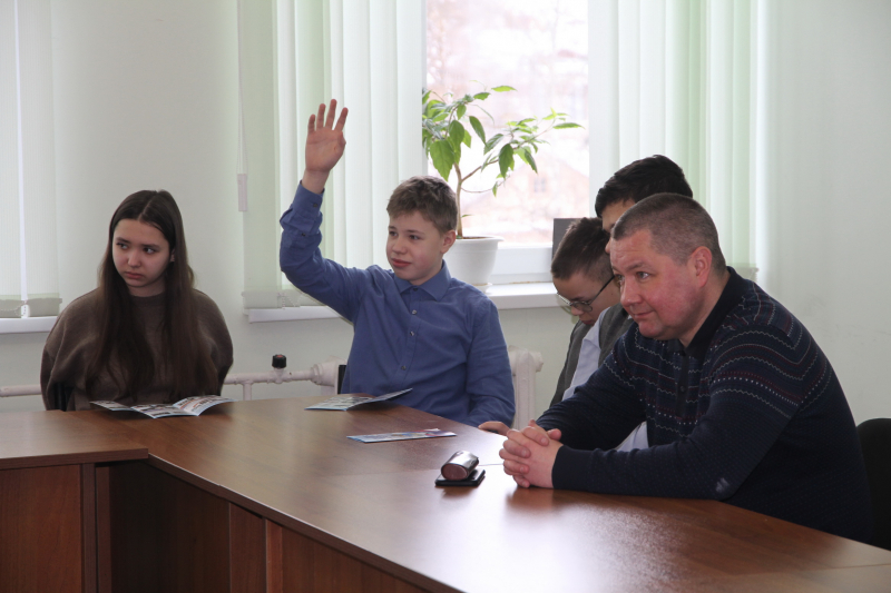 Костромским школьникам показали, куда лучше не попадать