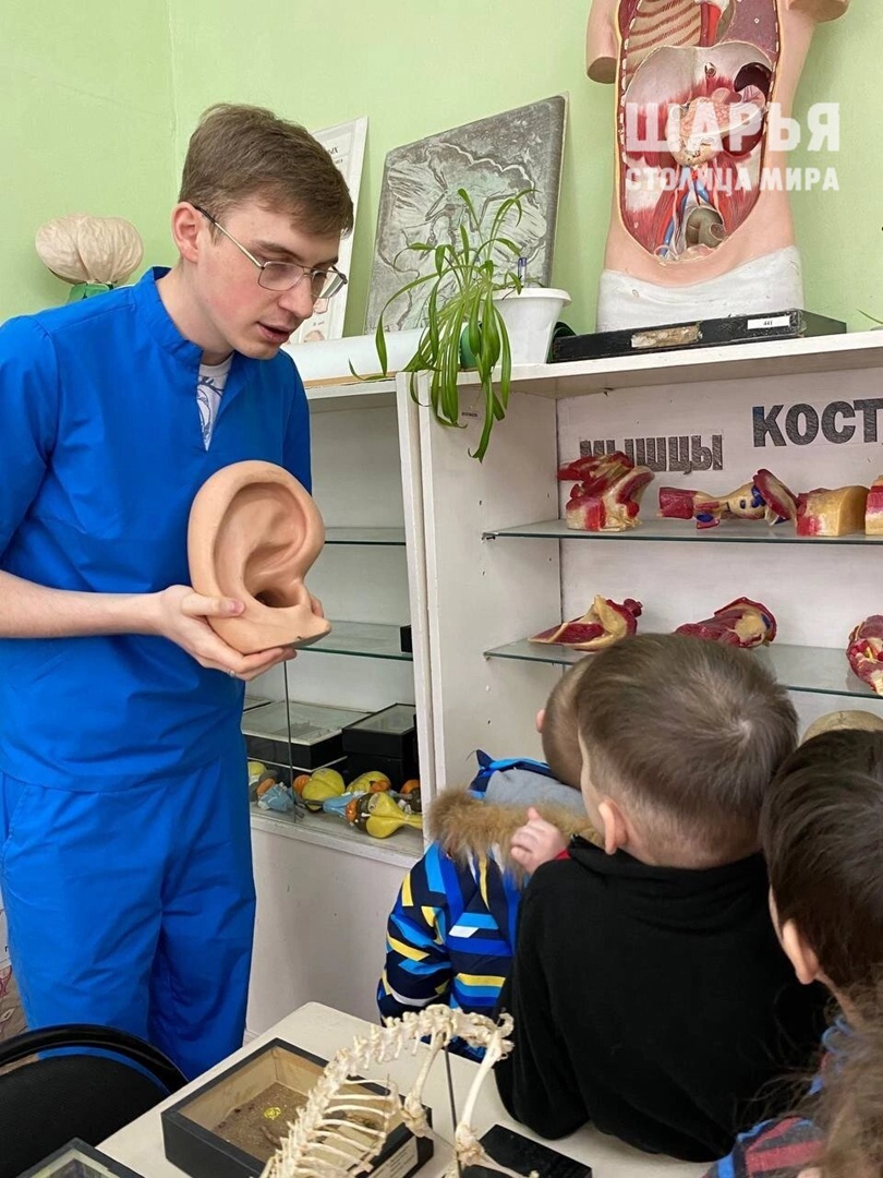 Костромским дошколятам показали, как учат медсестер