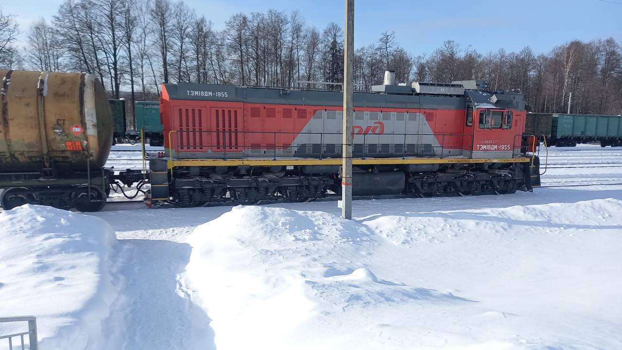 В Костромской области легковушка врезалась в товарный поезд