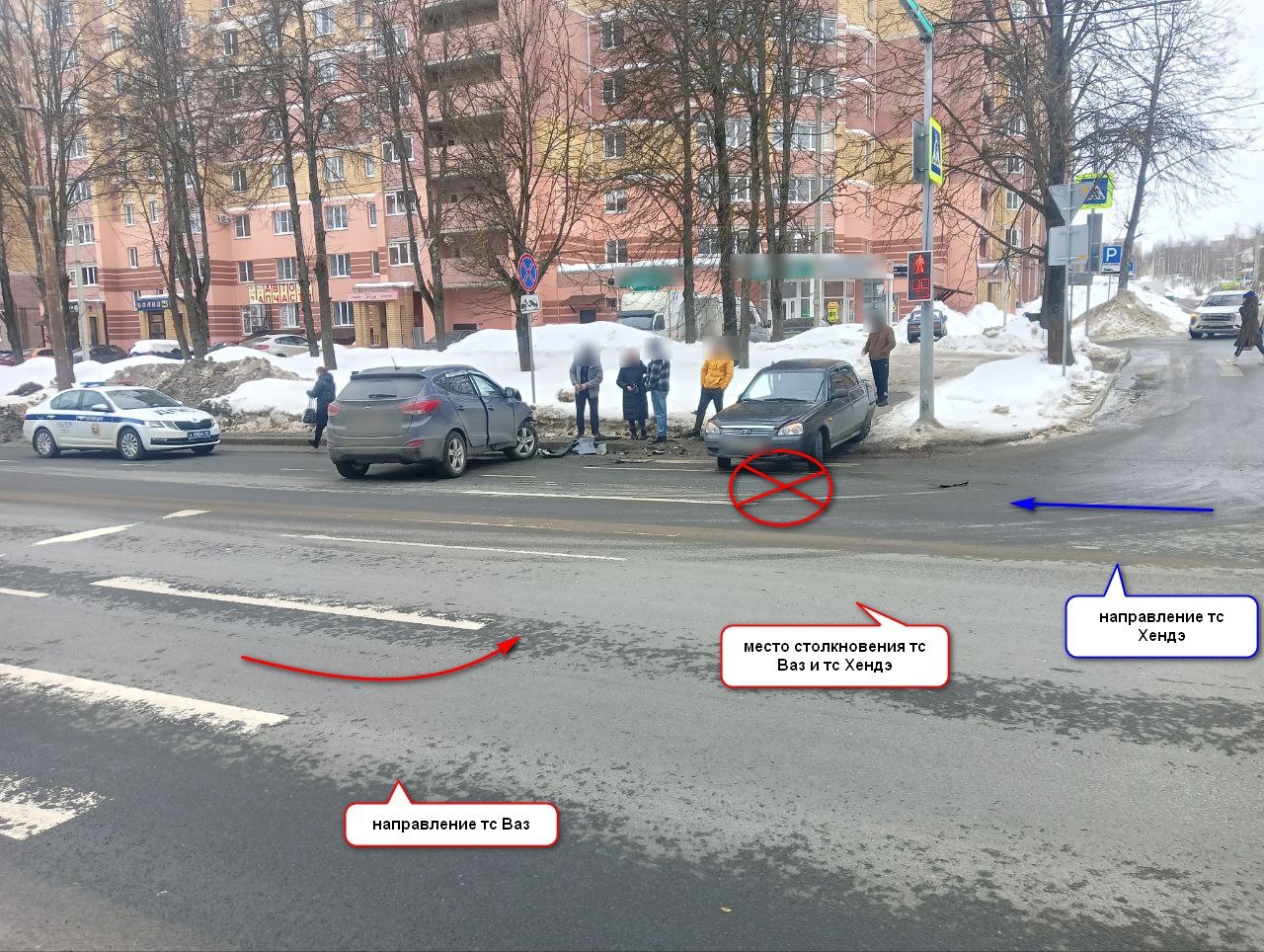 Костромич спровоцировал жесткую аварию  на перекрестке