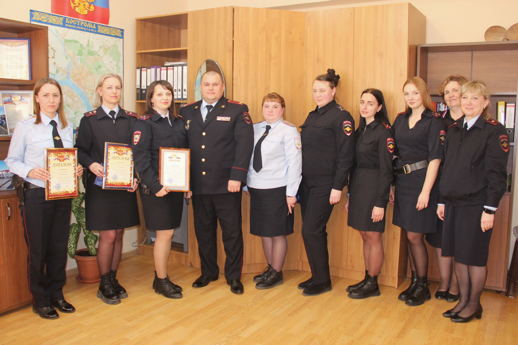 Полиция глазами детей 2021. Наградили участников конкурса полицейский дядя степа. Полиция конкурс. Всероссийский конкурс полицейский дядя степа. Руководители краснокутского омвд.