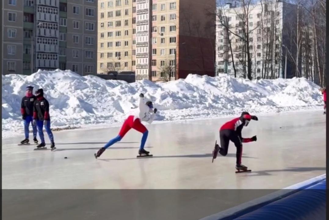 Конькобежная дорожка для профессионалов открылась в школе олимпийского резерва в Костроме