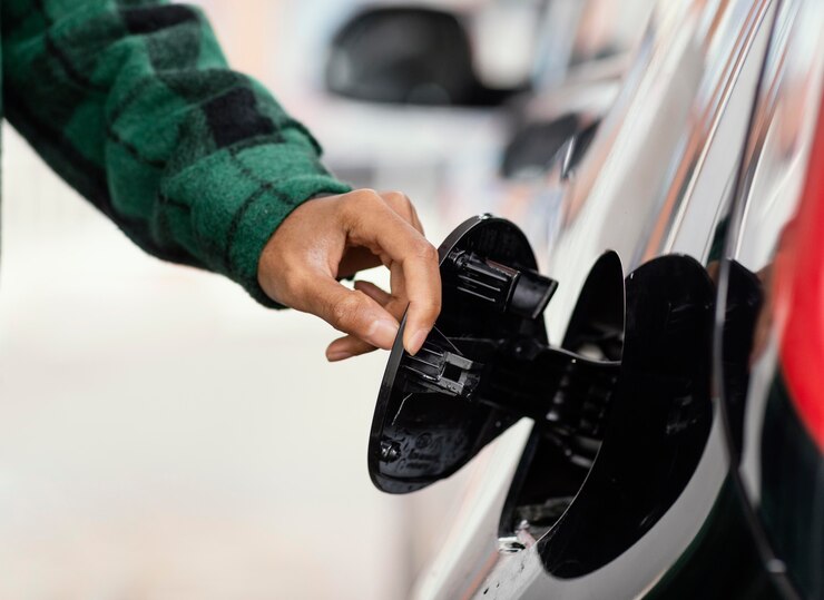 За украденный у водителей бензин костромичам грозит срок