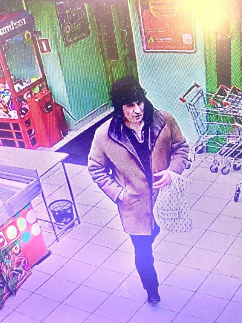 В Костроме разыскивают вора в ушанке