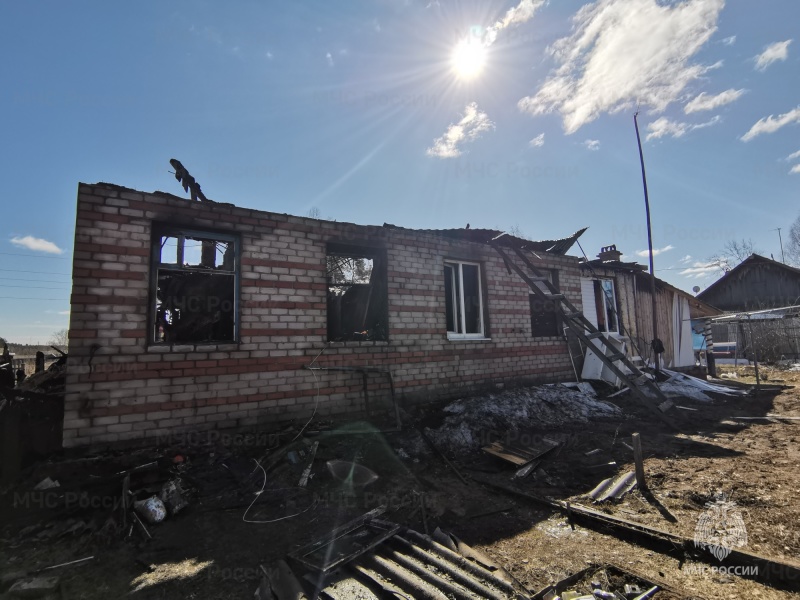 Костромича, который спалил соседский дом фейерверком, приговорили к году исправработ