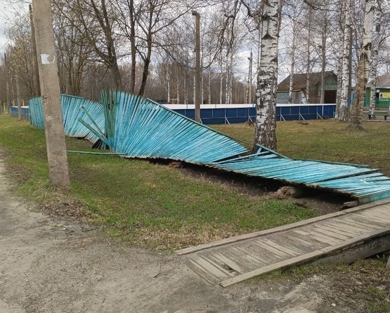 Ночной ураган успел натворить бед в Костромской области