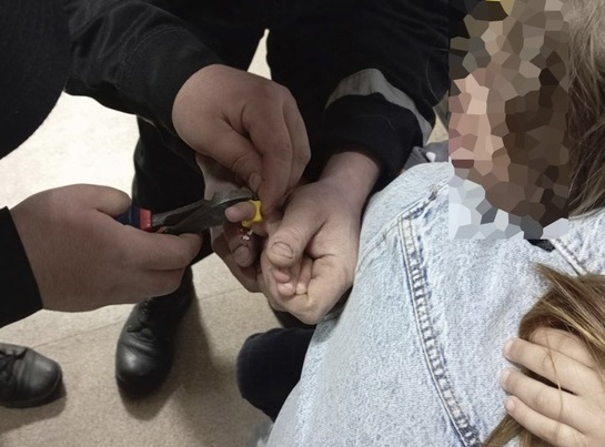 Костромские спасатели приехали на помощь четырехлетней малышке