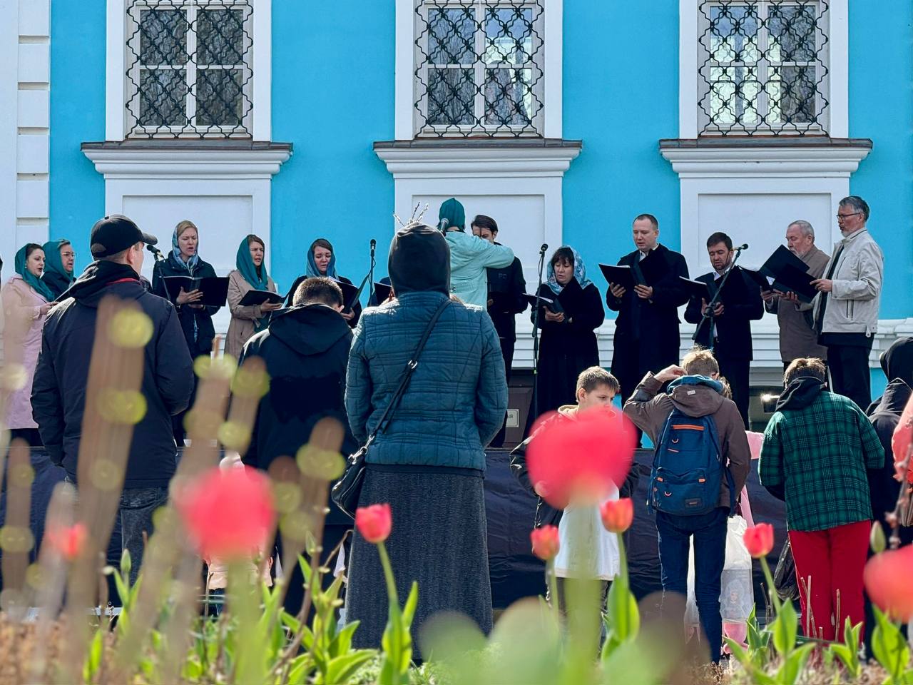 Пасхальная ярмарка развернулась возле Костромского кремля