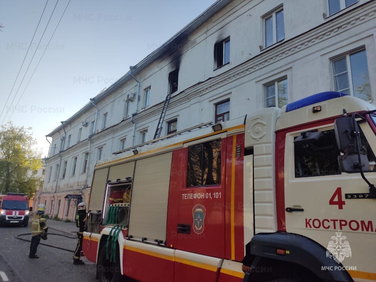 При пожаре на проспекте Мира в Костроме пострадали два человека
