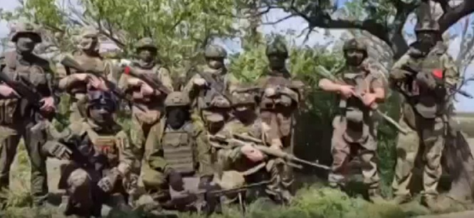 Костромские десантники поздравили земляков с Днем Победы из зоны СВО