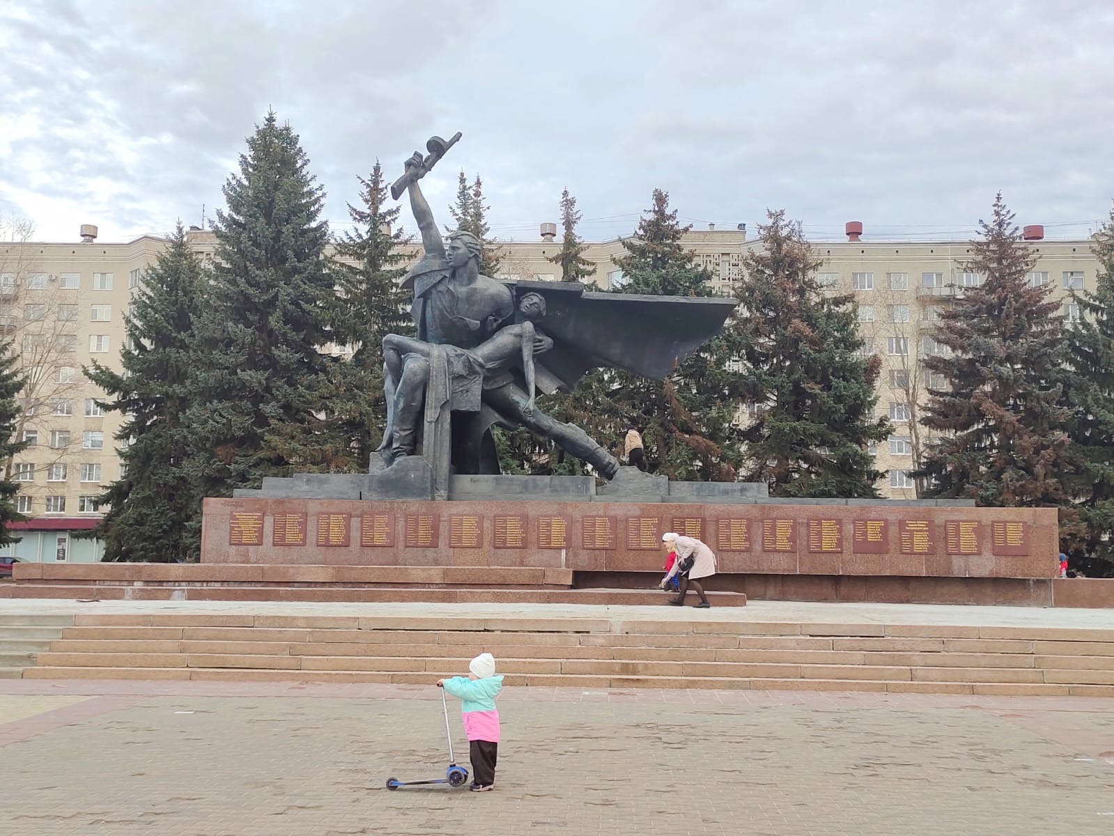 Монумент Славы на проспекте мира в Костроме отремонтируют