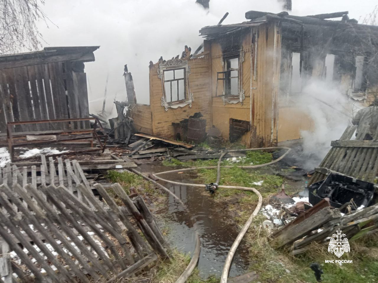 При пожаре в частном доме под Костромой погиб 51-летний мужчина