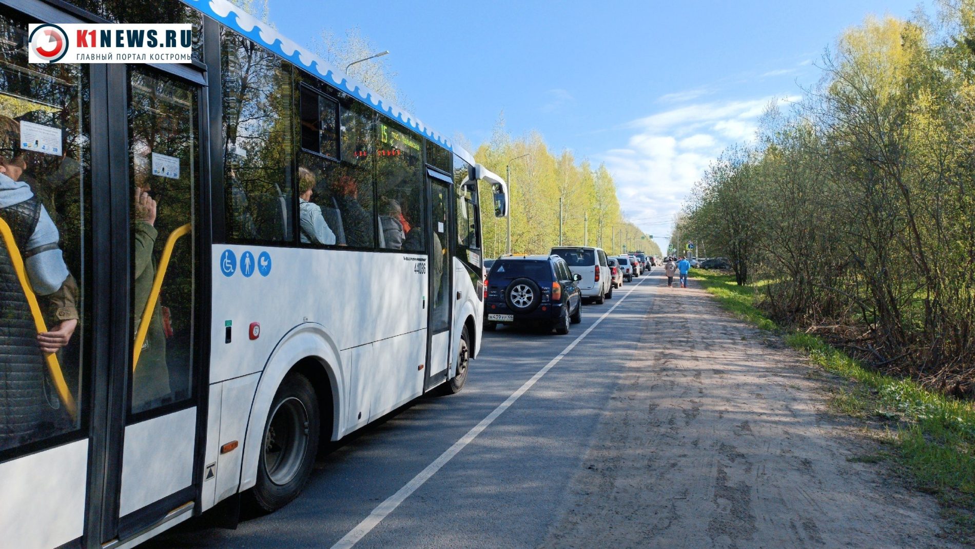 Кострома встала в плотную бесконечную пробку