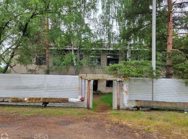 Здание детского сада в костромском поселке продают за долги банка