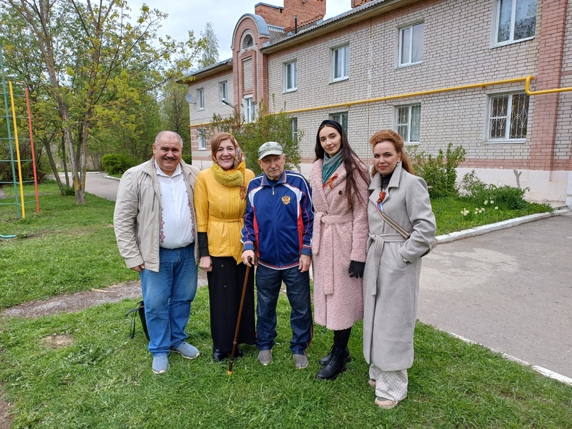 Активисты национальных диаспор Костромы поздравили ветеранов с Днем Победы