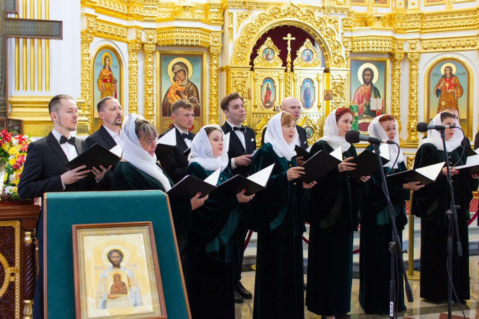 Хоровой фестиваль "Во славу Святой Троицы" состоялся в Костроме