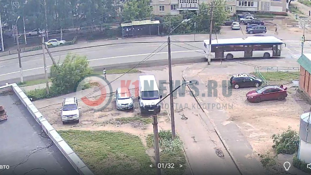 Домой костромичей не пускает внезапная преграда