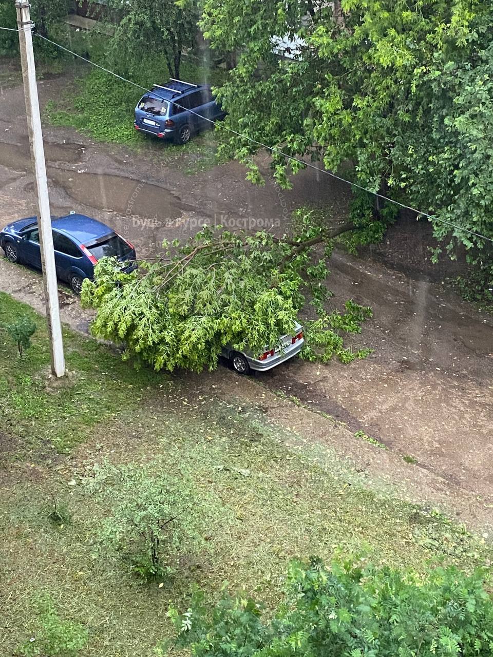Мощный ливень опять привел Кострому к коллапсу. Много фото