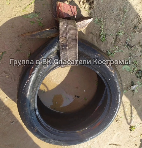 Опасную находку обнаружили водолазы в районе пляжа в Костроме. Видео