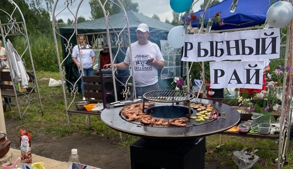 500 литров ухи сварили на юбилее Галича