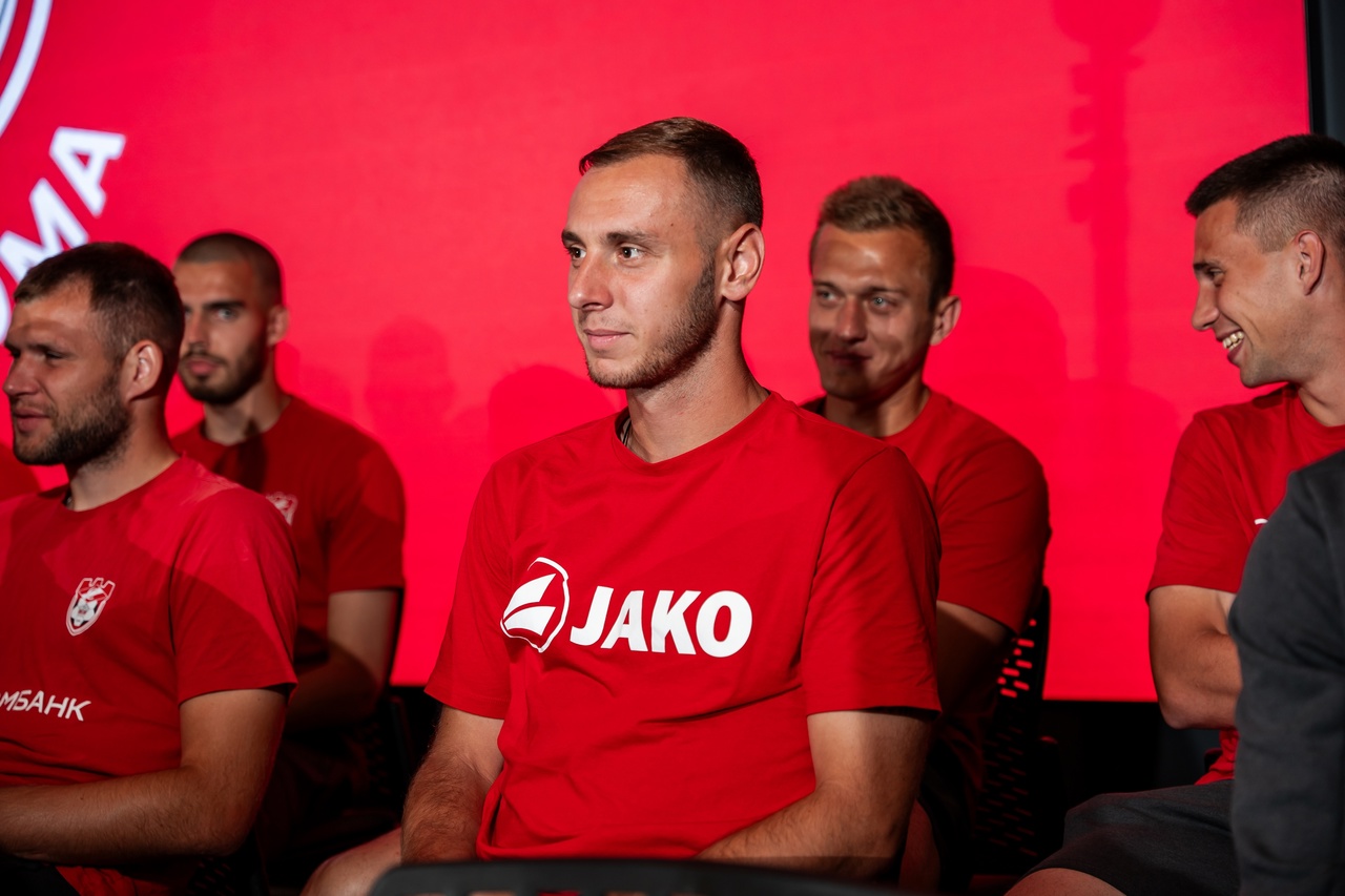 Для костромских любителей футбола минувшие выходные прошли под флагом «Спартака»