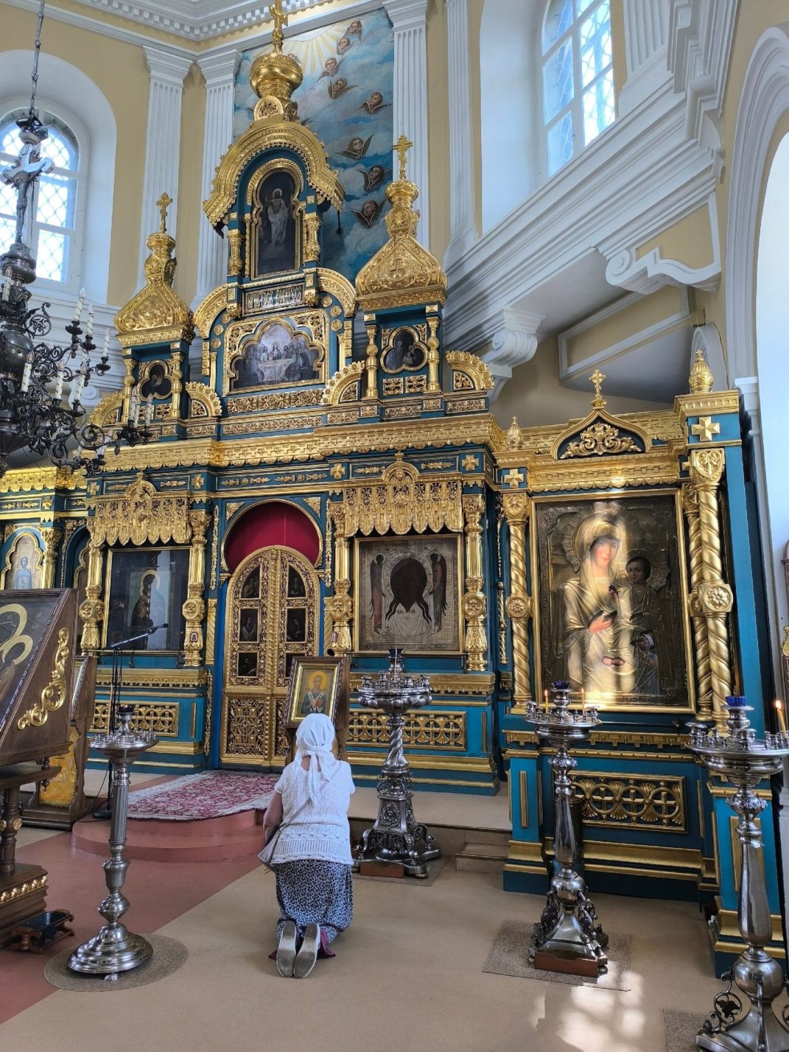 Некрополь знаменитых купцов вызвал огромный интерес у костромичей
