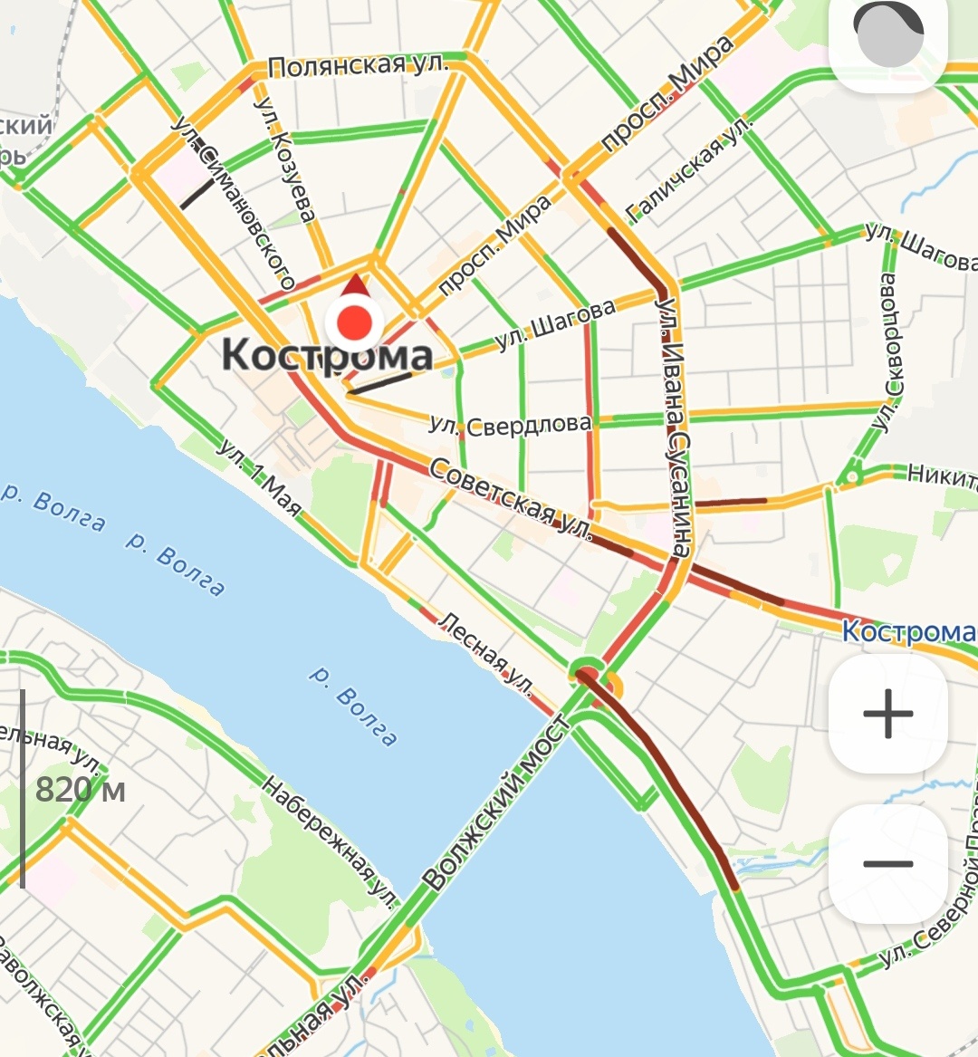 На перекрестке перед мостом в Костроме сбили мотоциклиста