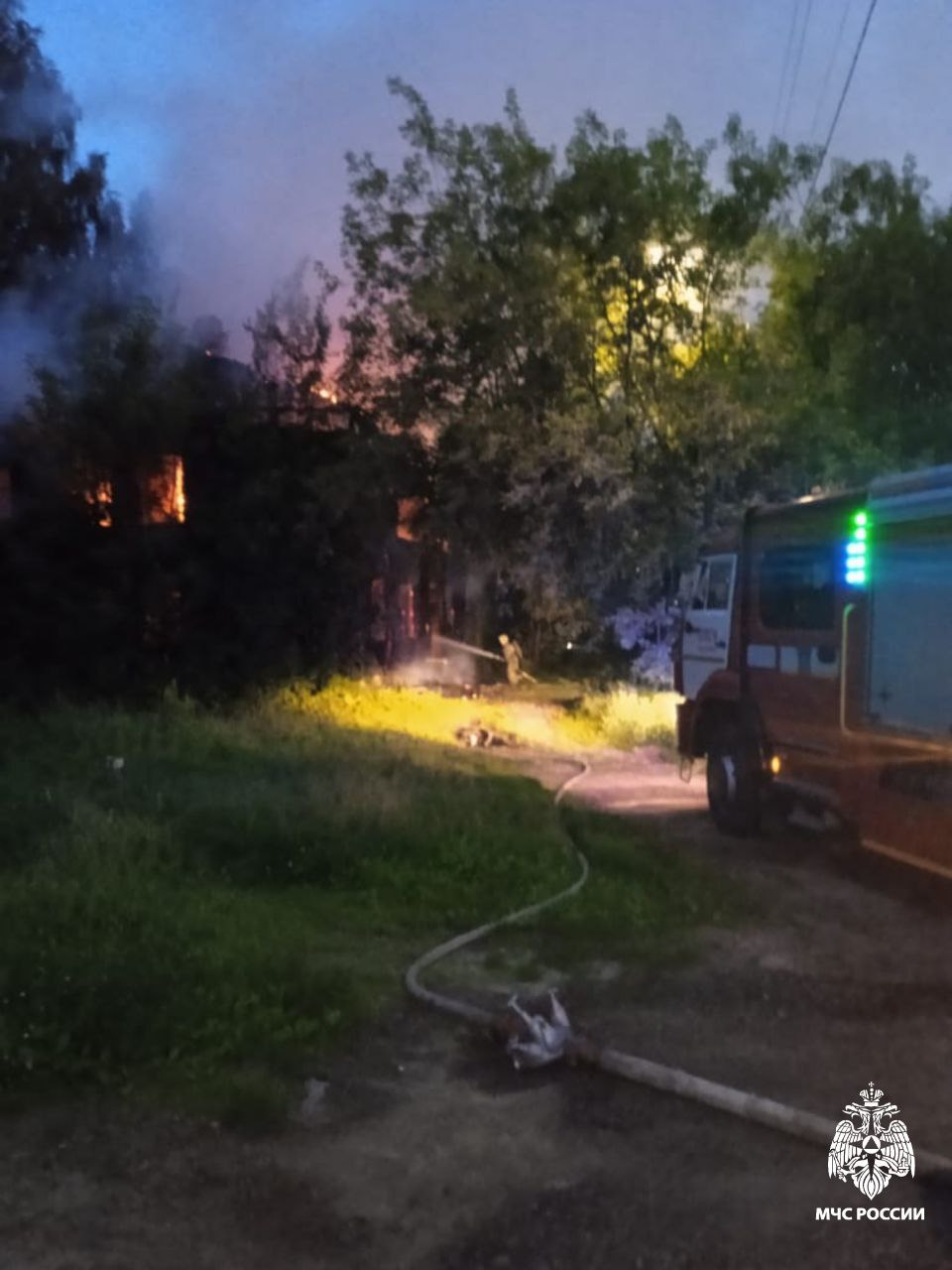 В Костроме ночью сожгли нежилой дом на Некрасовском шоссе