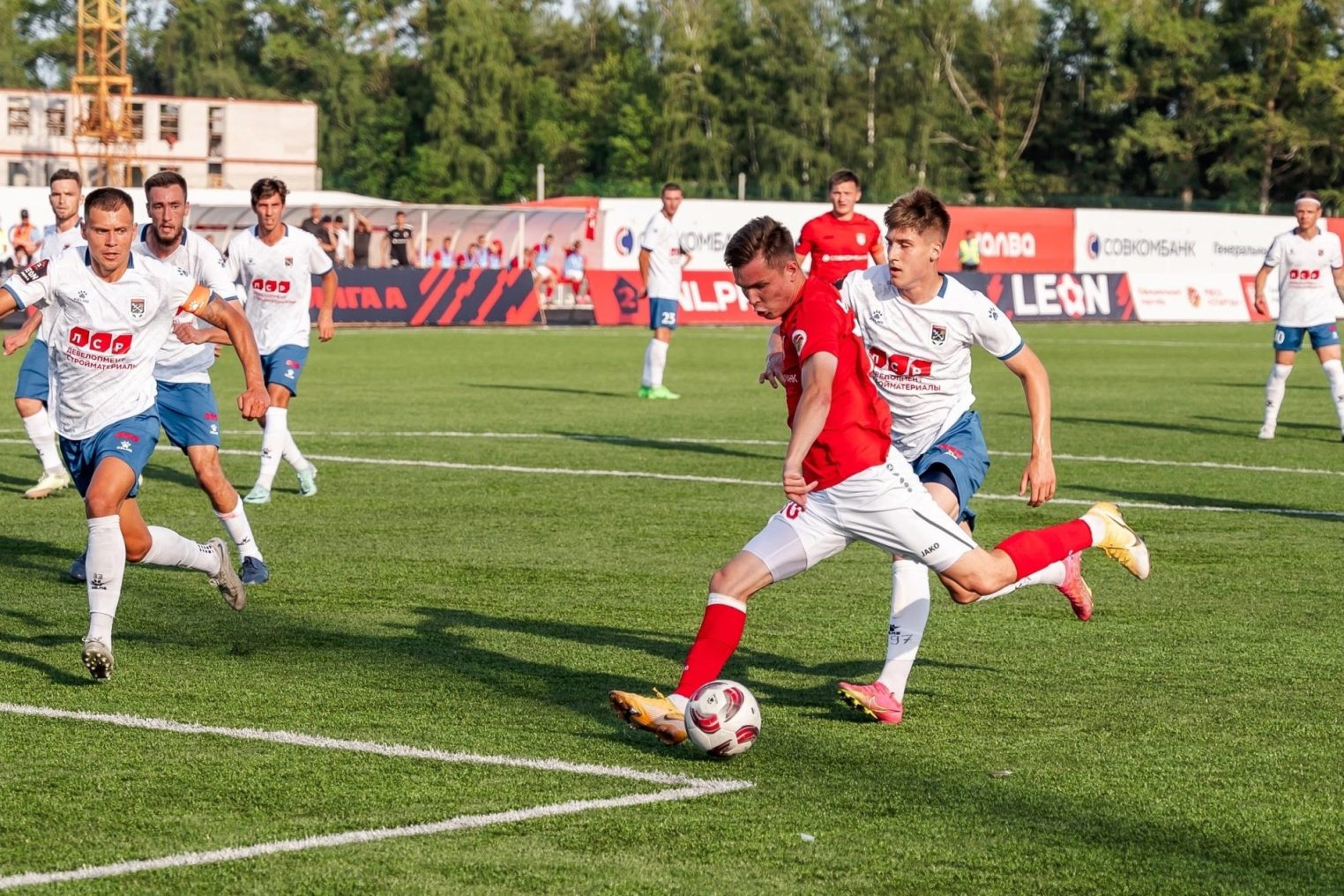 Для костромских любителей футбола минувшие выходные прошли под флагом «Спартака»