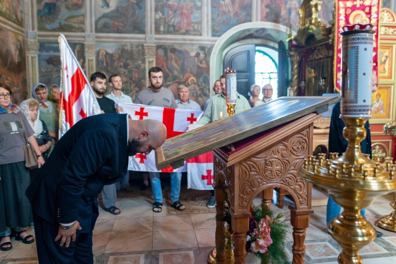В храм под Костромой привезли грузинскую икону
