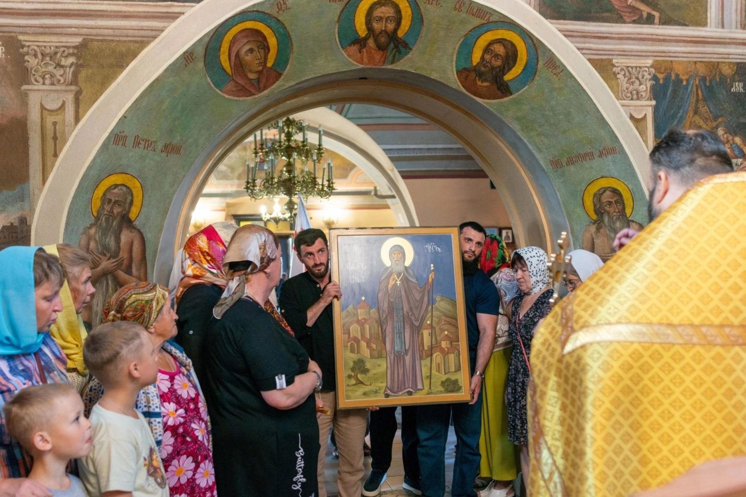 В храм под Костромой привезли грузинскую икону