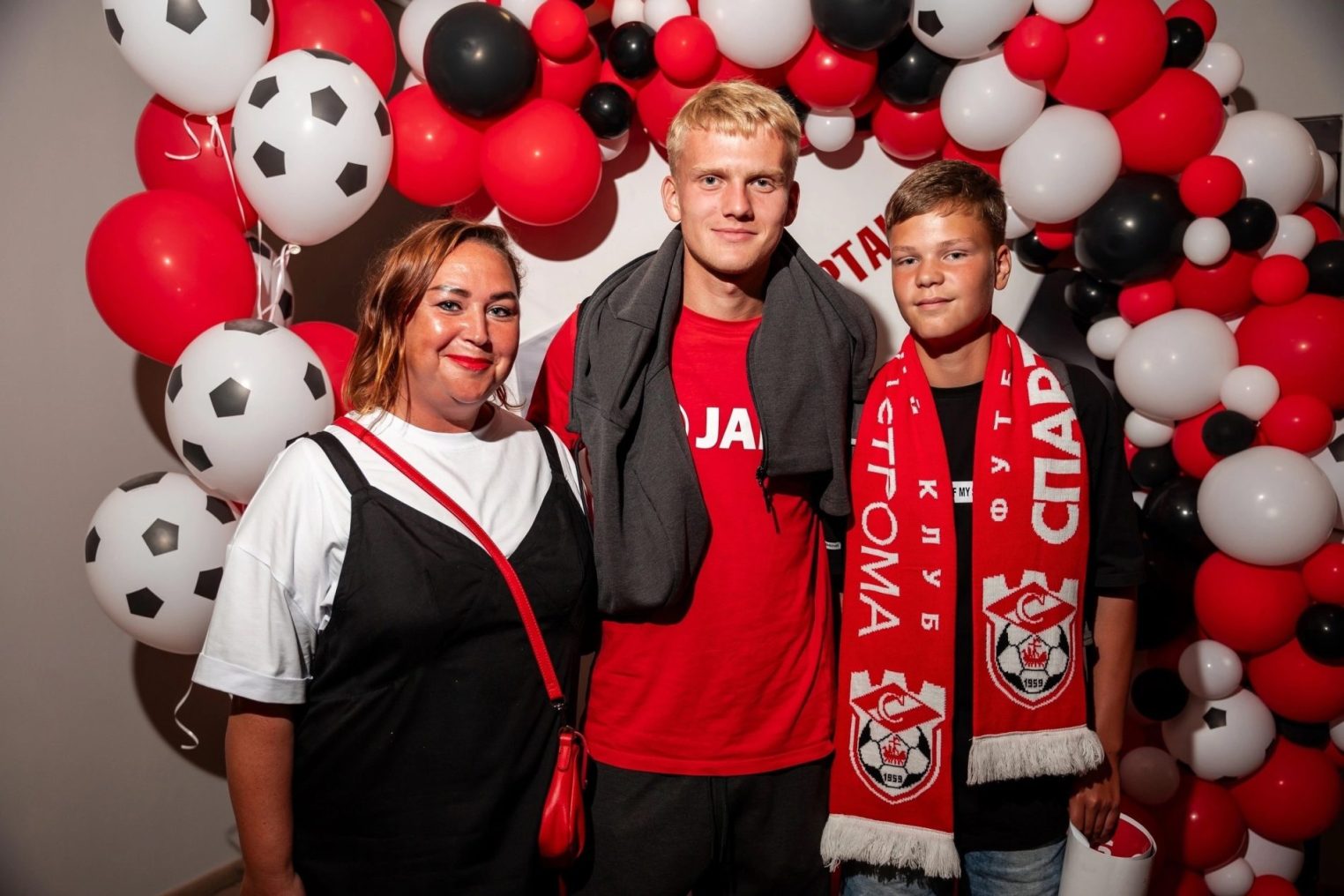 Для костромских любителей футбола минувшие выходные прошли под флагом «Спартака»