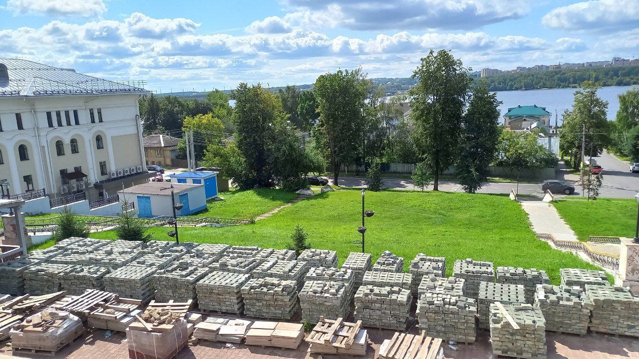 Благоустройством Муравьевки снова занялись в Костроме