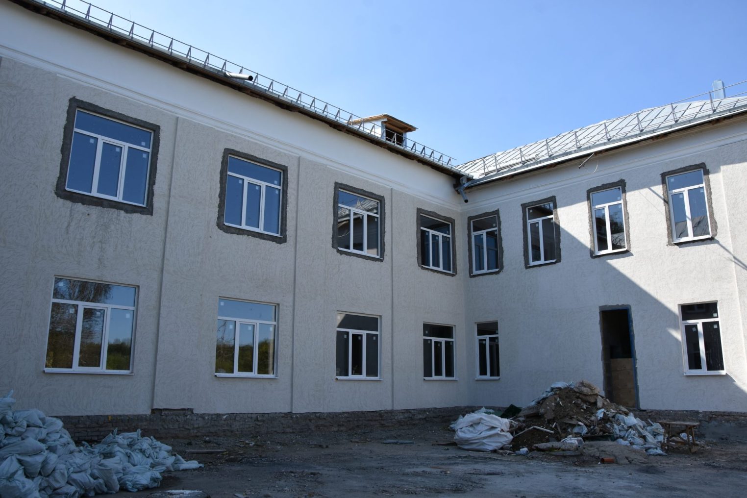 Ход капитального ремонта проверили в трех школах Костромы