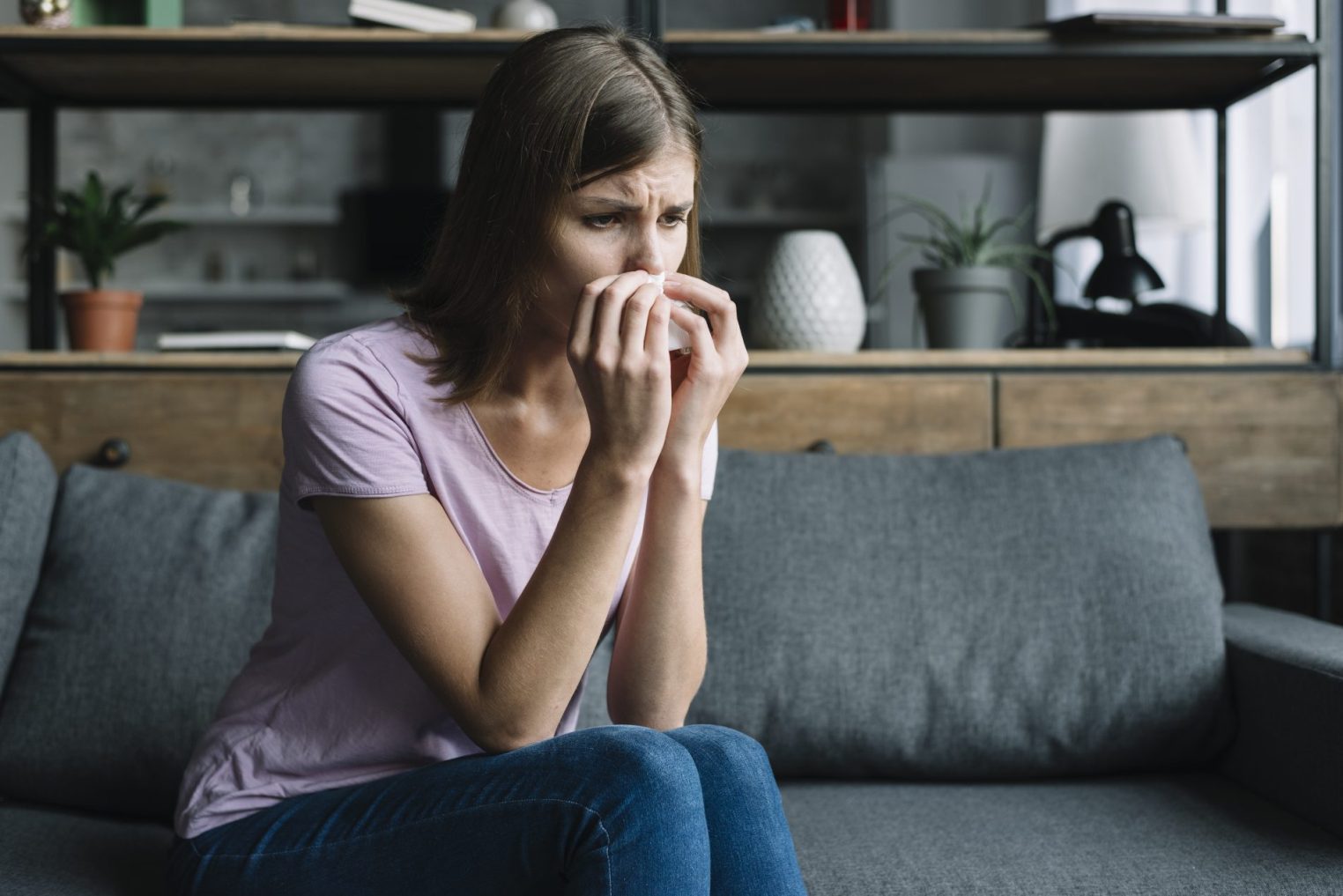 Работа доводит до слез каждого третьего костромича