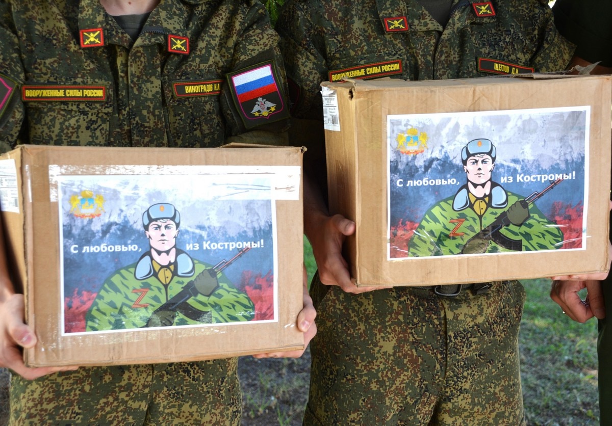 Окопные свечи для бойцов на СВО сделали студенты КГУ