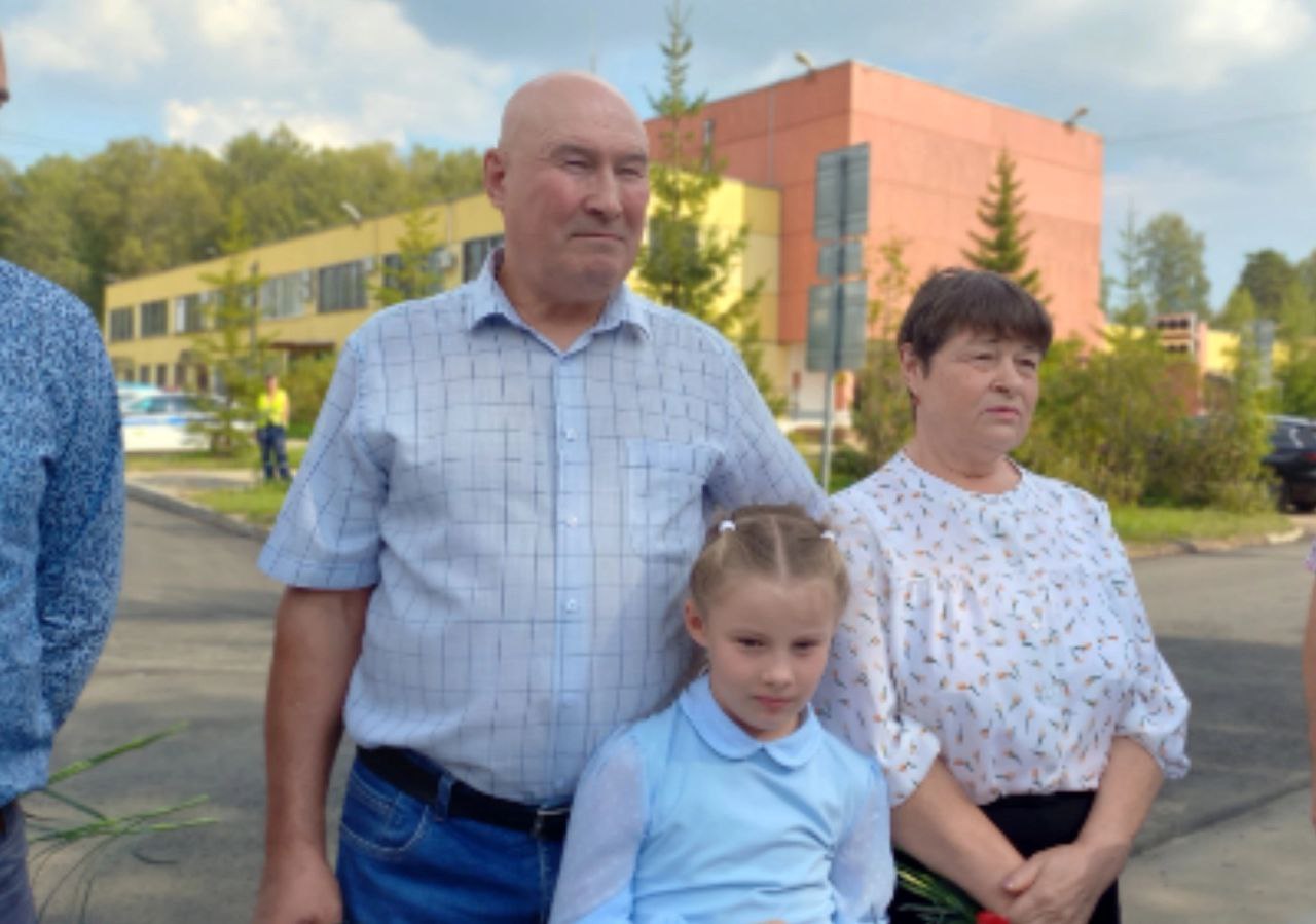 В честь погибшего в борьбе с террористами спецназовца в Костроме открыли сквер