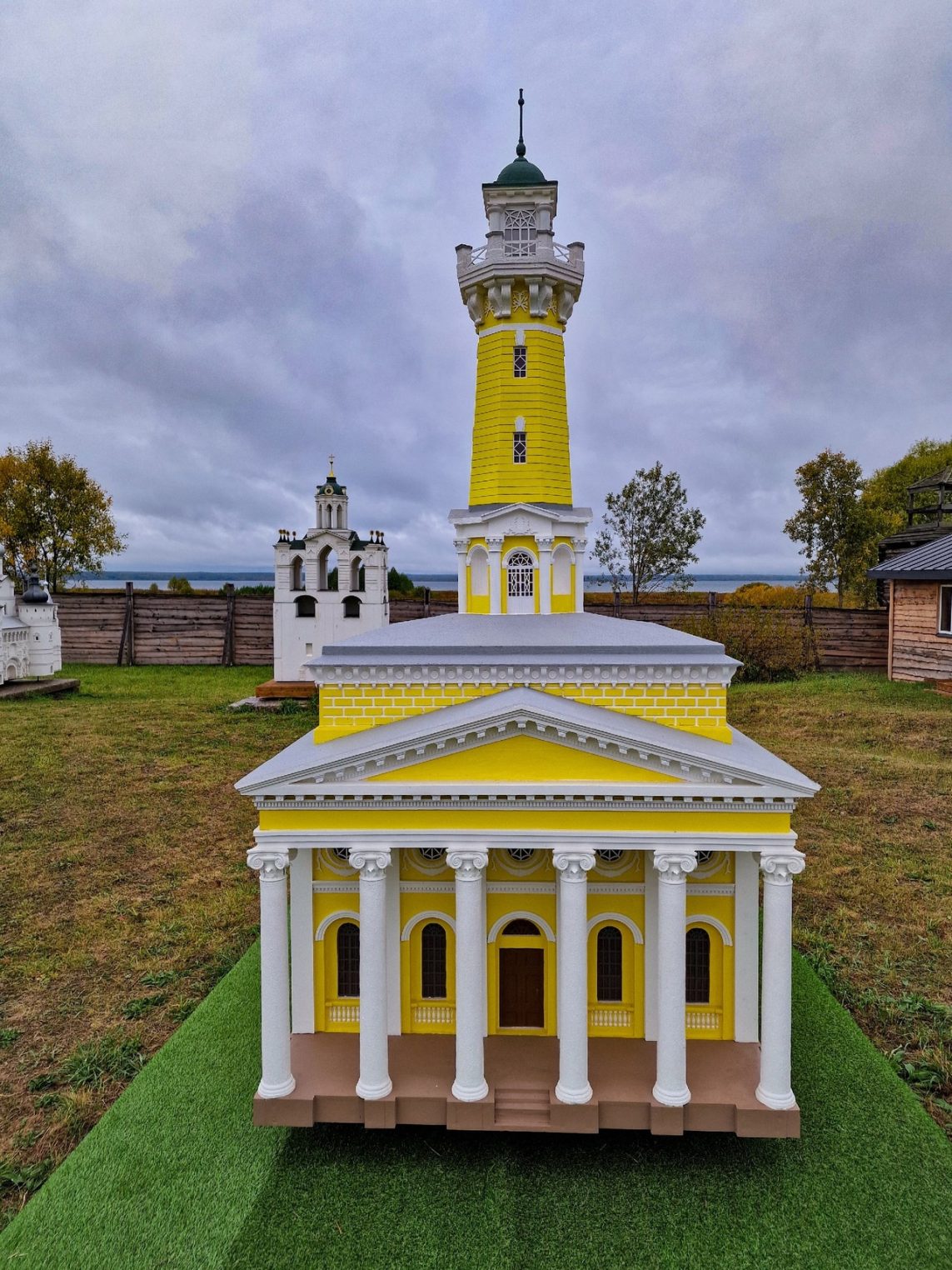 Двойник костромской Пожарной каланчи обнаружен в Ярославской области