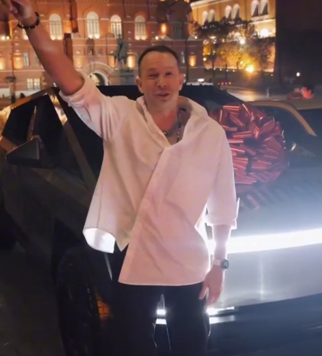 Оружейный барон Костромы получил в подарок эксклюзив Илона Маска