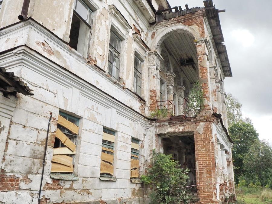 Бизнесмен планирует сделать из уникальной костромской усадьбы гостиницу