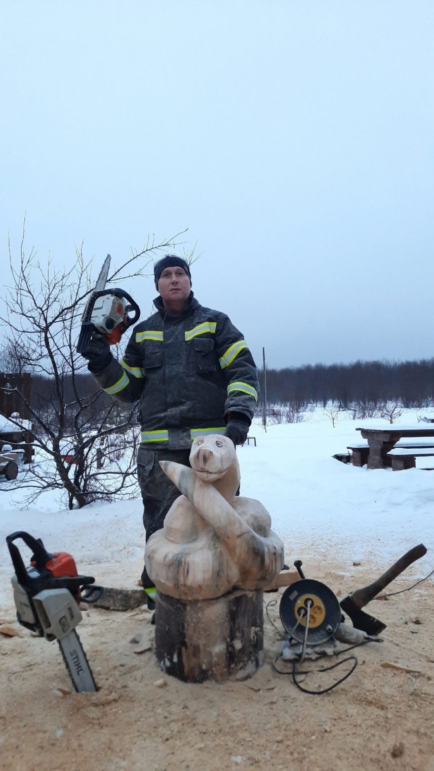 Удав появился из двух куч в костромском райцентре